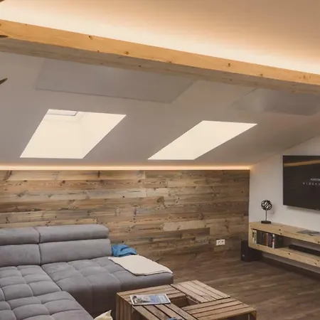 アパート Ninetyfour